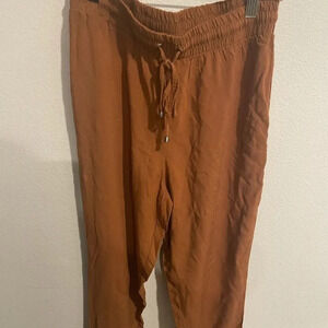 Forever 21 jogger‎ pants